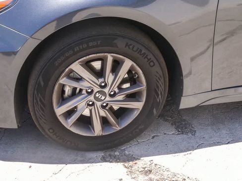 Used 2020 Kia Optima LX FWD image 5