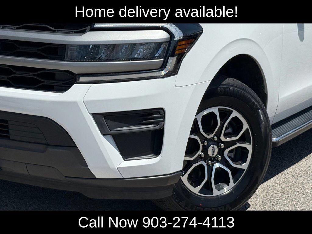 Used 2022 Ford Expedition XLT RWD image 3