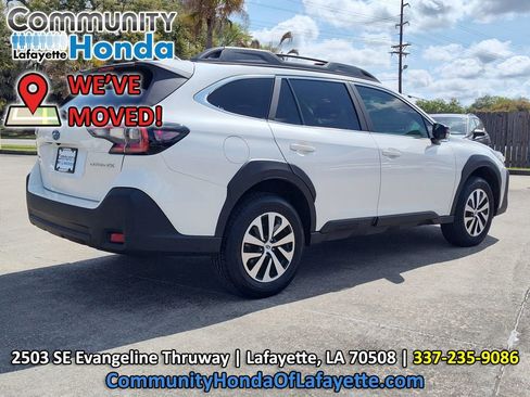Used 2023 Subaru Outback Premium AWD/4WD image 10