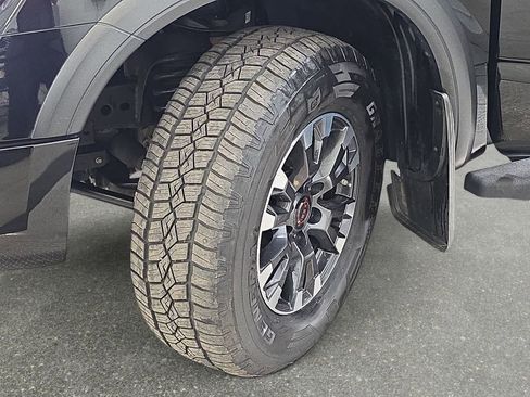 Used 2023 Nissan Titan PRO-4X w/ Pro-4x Convenience Package AWD/4WD image 32