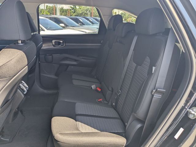 New 2026 Kia Sorento LX FWD image 12