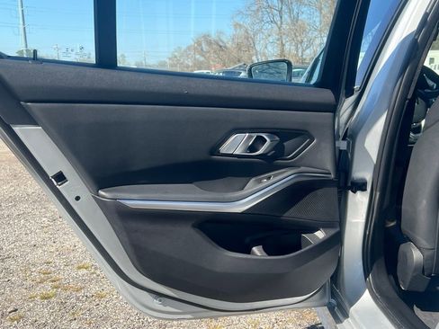 Used 2019 BMW 330i xDrive Sedan w/ Driving Assistance Package image 12