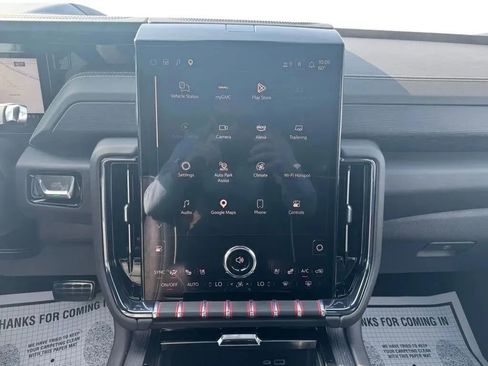 Used 2025 GMC Yukon XL AT4 Ultimate image 31