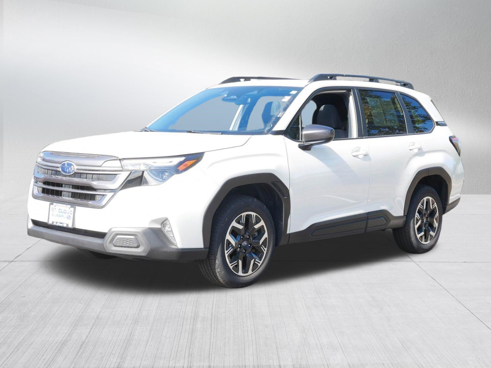 Certified 2025 Subaru Forester Premium AWD/4WD image 3