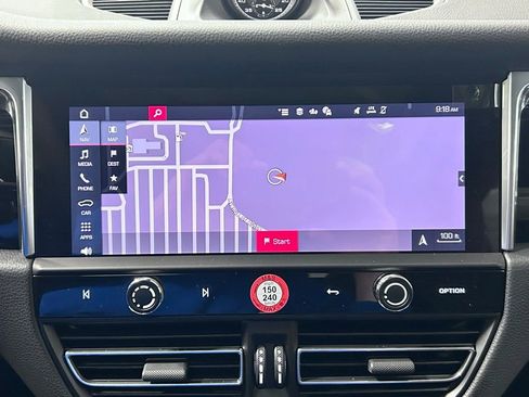 New 2026 Porsche Macan image 19