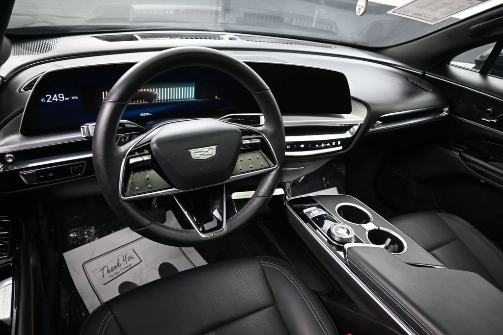 Used 2024 Cadillac Lyriq Luxury RWD image 31