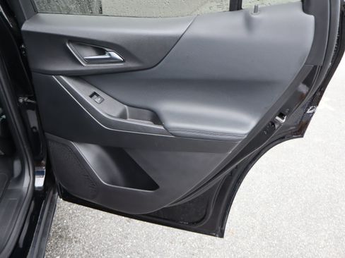 Used 2025 Chevrolet Equinox LT w/ Convenience Package II FWD image 33