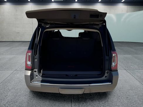 Used 2019 GMC Yukon XL Denali w/ Open Road Package AWD/4WD image 16