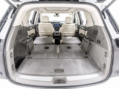 Used 2021 Cadillac XT6 Premium Luxury FWD image 38