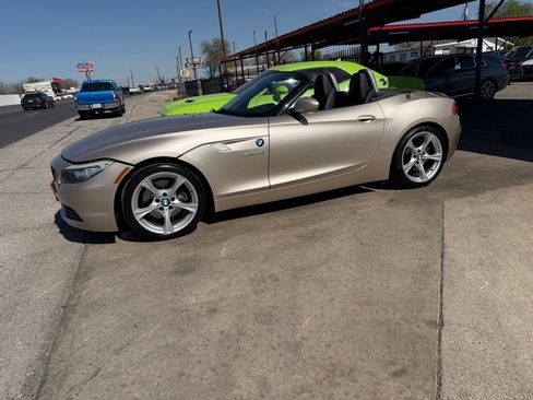 Used 2011 BMW Z4 sDrive30i w/ Premium Pkg image 27