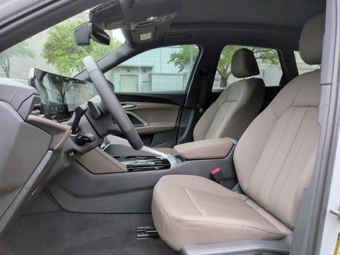 Certified 2026 Audi Q5 Premium Plus AWD/4WD image 16