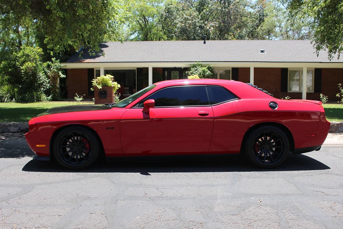 Used 2013 Dodge Challenger R/T w/ Sound Group II RWD image 2