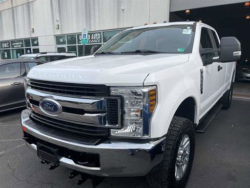 Used 2018 Ford F250 XL w/ STX Appearance Package image 10