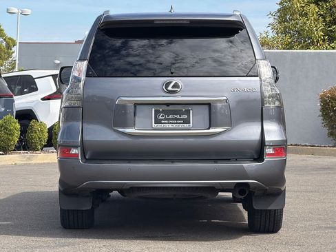 Certified 2022 Lexus GX 460 Premium w/ Premium Plus Package AWD/4WD image 8