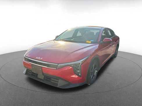 Used 2025 Kia K4 FWD image 3
