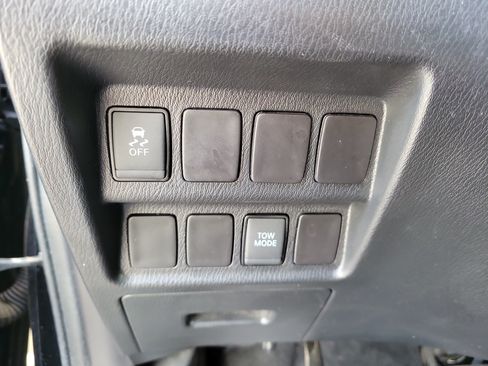 Used 2017 Nissan Pathfinder S FWD image 30