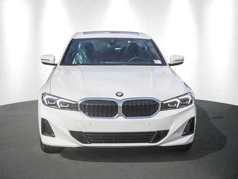 New 2026 BMW 330i Sedan RWD image 2