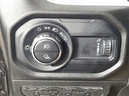 New 2025 Jeep Gladiator Sport image 30