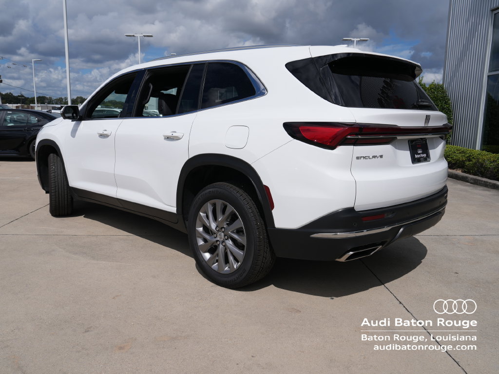 Used 2026 Buick Enclave Preferred FWD image 3