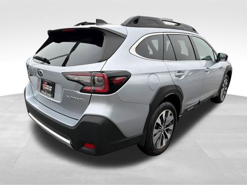 Certified 2025 Subaru Outback Limited AWD/4WD image 7
