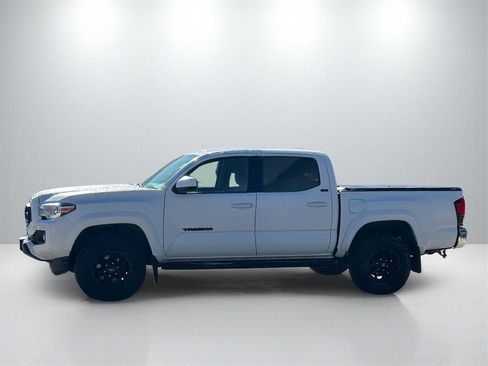 Used 2020 Toyota Tacoma SR5 image 8