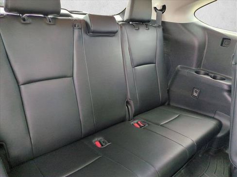 Used 2022 Toyota Highlander Limited FWD image 20