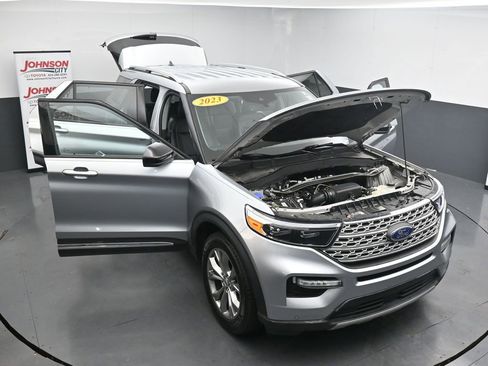 Used 2023 Ford Explorer Limited image 44