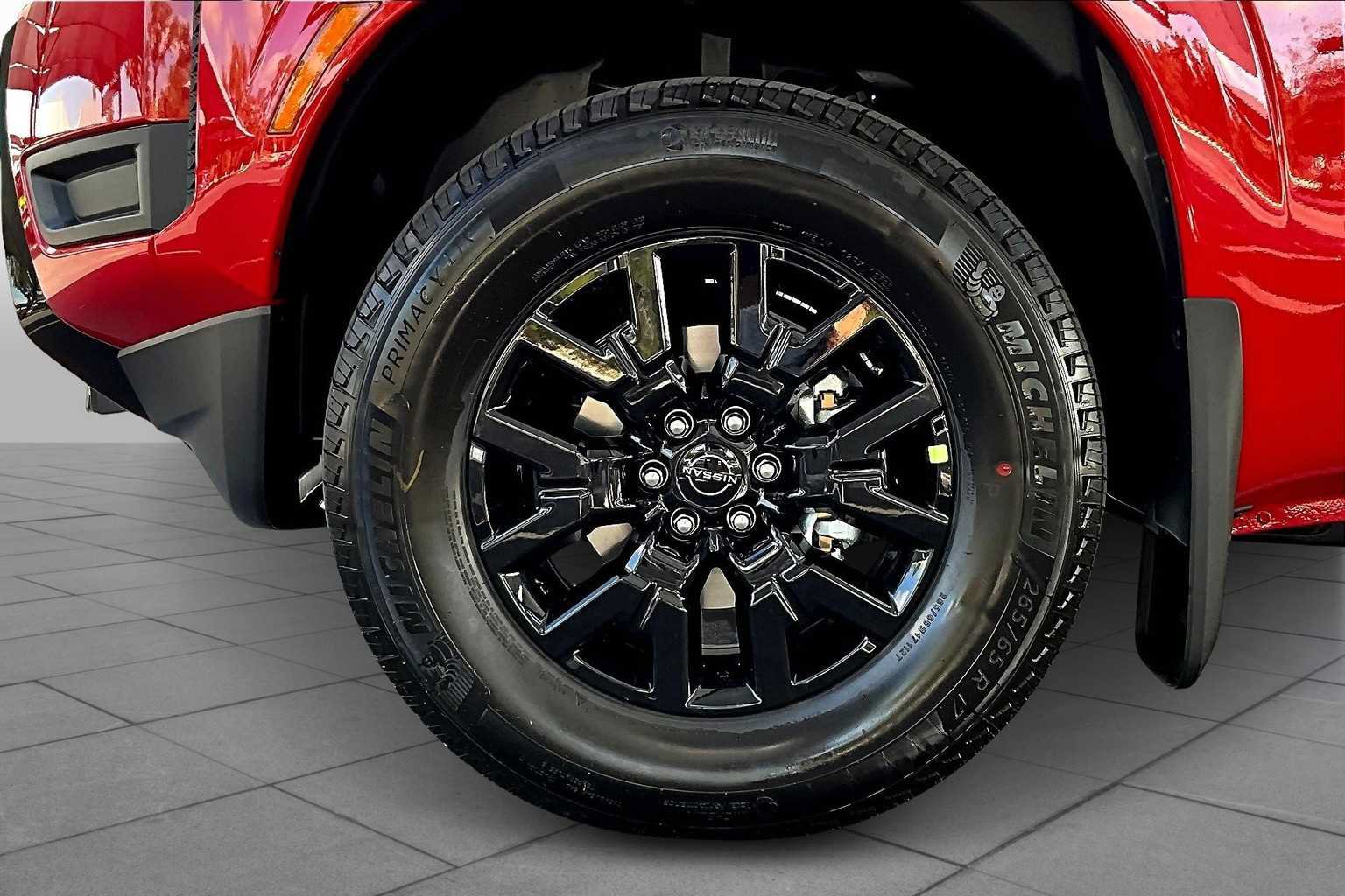 Used 2026 Nissan Frontier SV w/ All-Weather Content Package RWD image 11