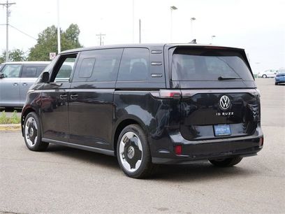 New 2025 Volkswagen ID. Buzz Pro S