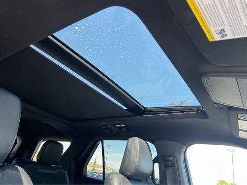 Used 2025 Ford Explorer ST w/ Sun And Sound Package AWD/4WD image 17