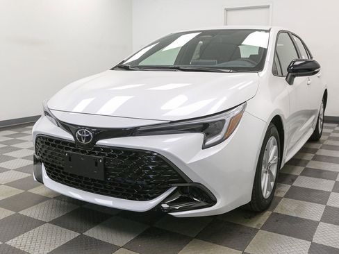 New 2026 Toyota Corolla SE FWD image 4