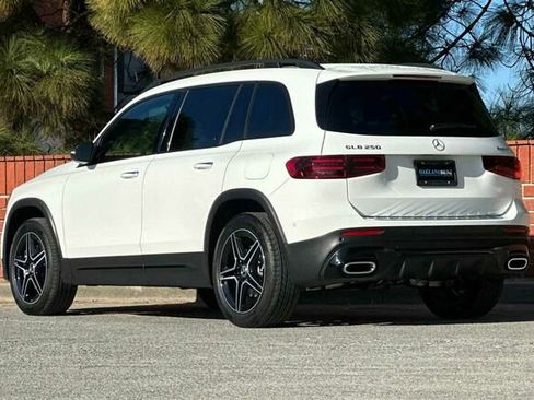 Certified 2025 Mercedes-Benz GLB 250 GLB 250 image 6