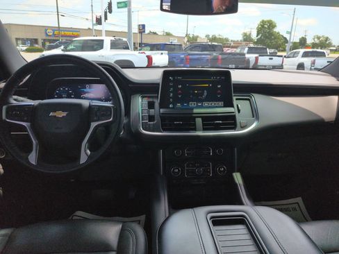 Used 2024 Chevrolet Tahoe LT w/ Luxury Package AWD/4WD image 12