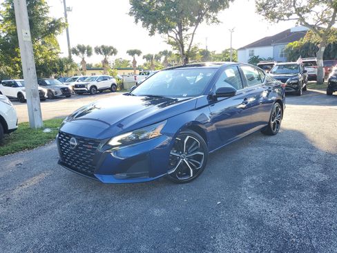 Certified 2023 Nissan Altima 2.5 SR w/ SR Premium Package image 33