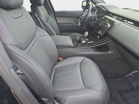 Certified 2025 Land Rover Range Rover Sport Dynamic SE image 10