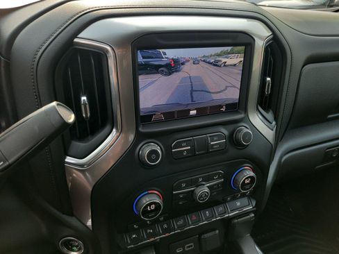 Used 2020 Chevrolet Silverado 1500 LTZ w/ LTZ Premium Package AWD/4WD image 23