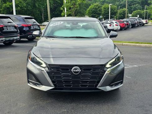 Used 2024 Nissan Altima 2.5 SL FWD image 5