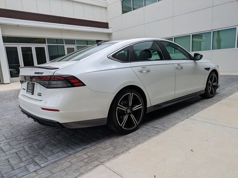 Used 2023 Honda Accord Sport image 6