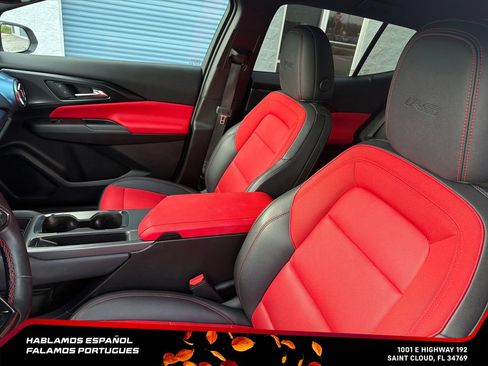 Certified 2024 Chevrolet Equinox EV RS FWD image 16