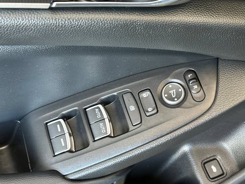 Used 2022 Honda Accord Sport image 12