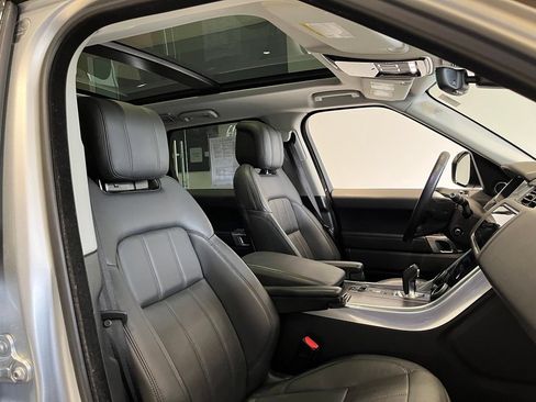 Used 2019 Land Rover Range Rover Sport HSE AWD/4WD image 31