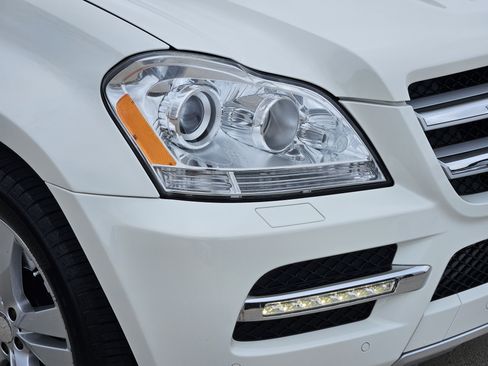 Used 2012 Mercedes-Benz GL 450 4MATIC image 6