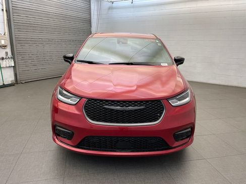 New 2026 Chrysler Pacifica Select FWD image 6