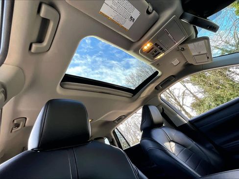 Certified 2022 Toyota Highlander XLE image 14