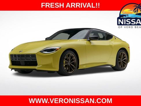 Used 2023 Nissan Z w/ Floor Mat Package (L93) RWD image 1