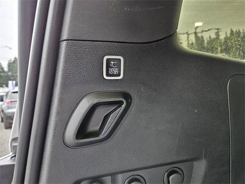 Used 2023 Jeep Grand Wagoneer Series III w/ Rear Seat Video Group 1 image 10