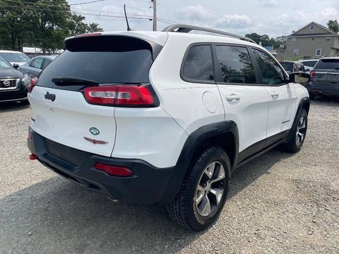 Used 2017 Jeep Cherokee Trailhawk AWD/4WD image 5