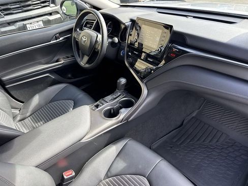 Used 2021 Toyota Camry SE image 25