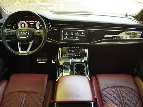 Used 2022 Audi SQ8 Prestige w/ Prestige Package AWD/4WD image 21
