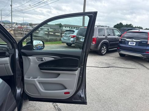 Used 2017 Honda Pilot EX-L image 18